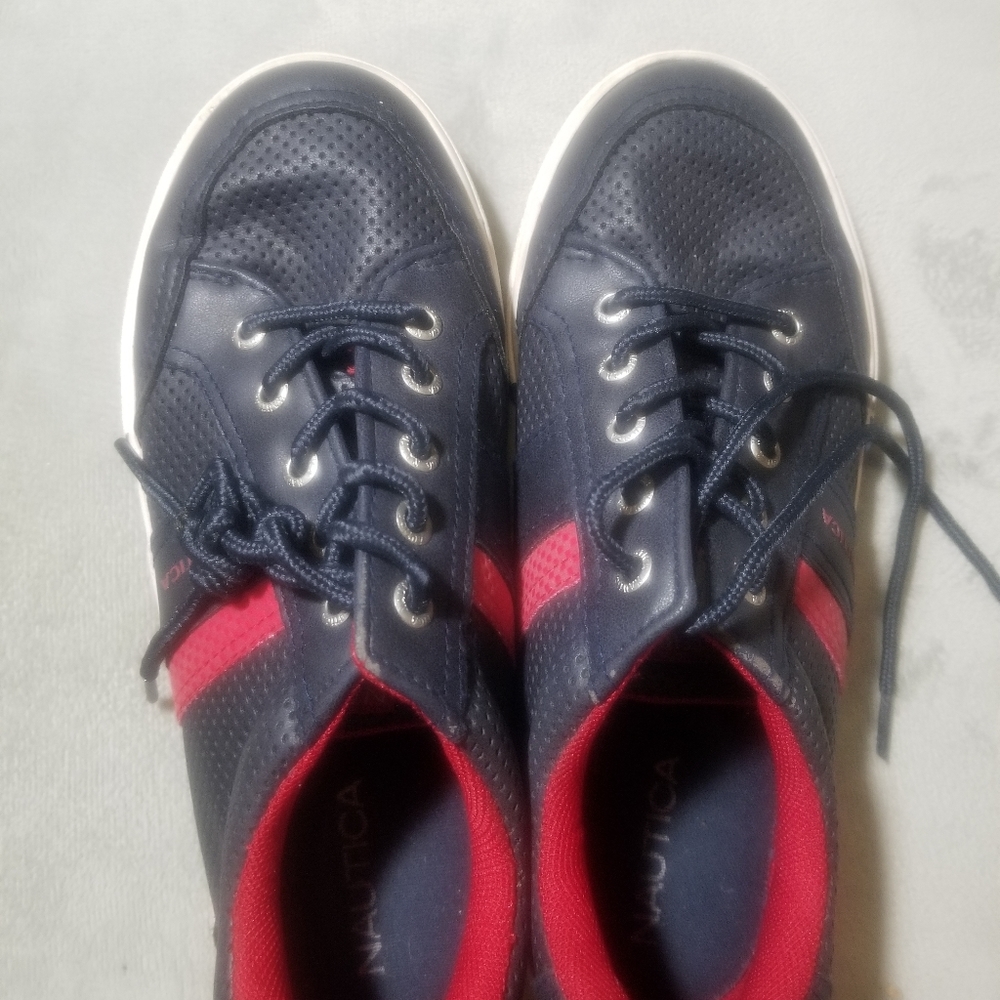 Nautica sneakers in good condition.